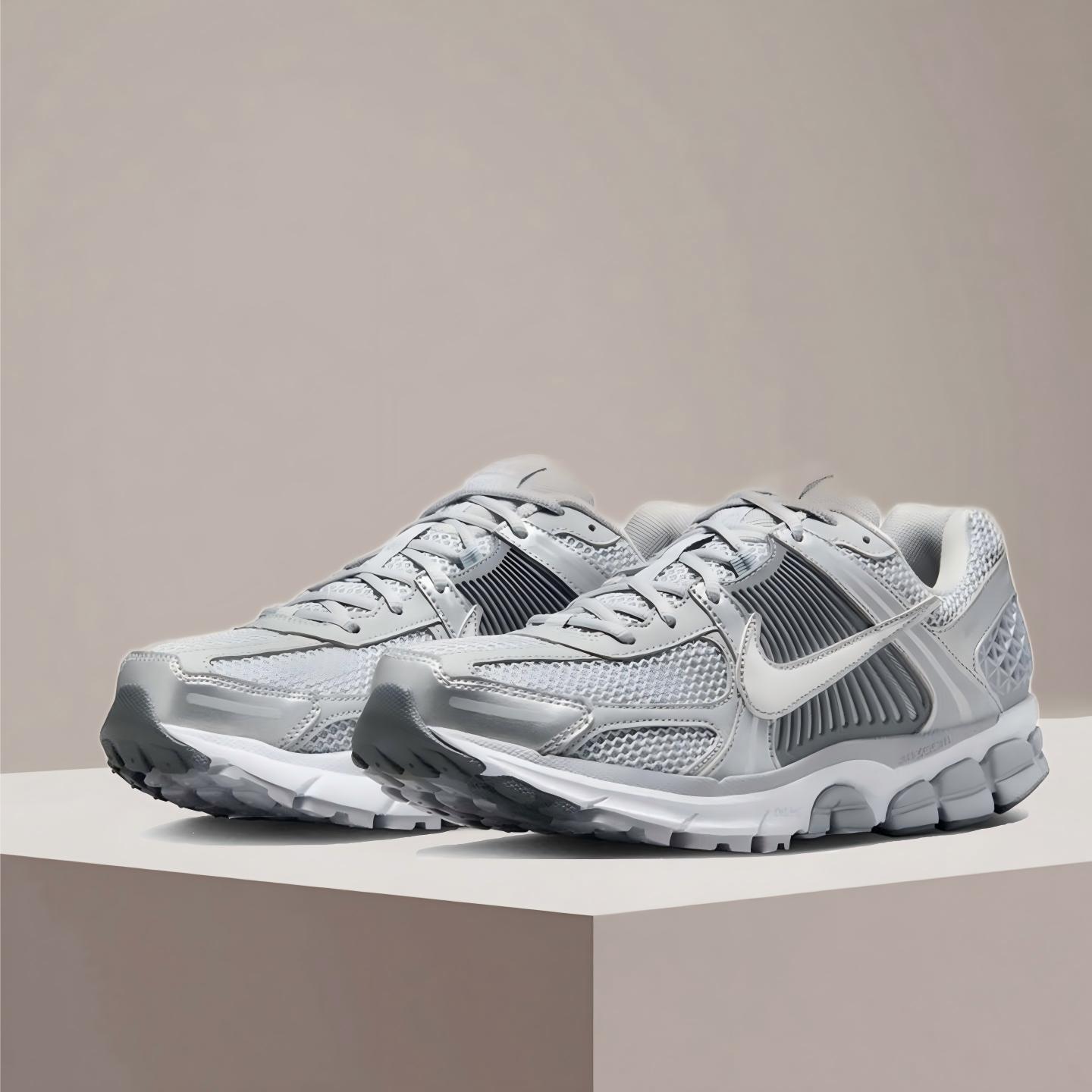 Women Shoes Zoom - Nike Zoom Vomero 5 Yankees Scarpe