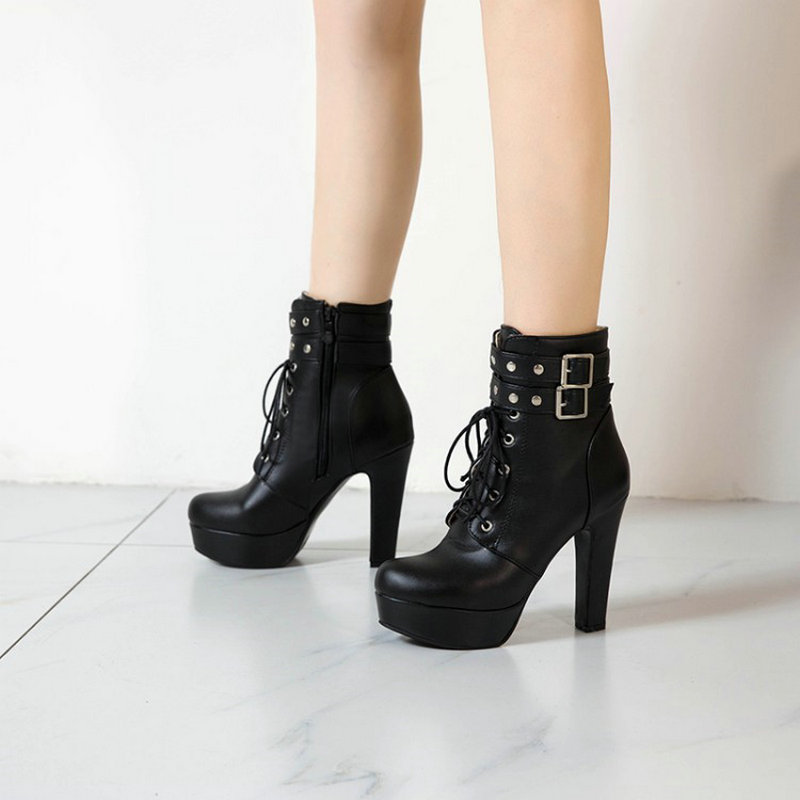 Stivaletti alla caviglia con t - Women Shoes For Big Feet recensione e prezzo